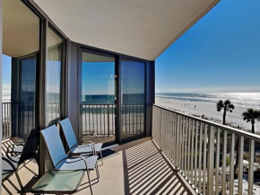 Edgewater Leeward #206